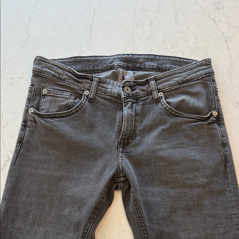 H&M Men’s Charcoal Skinny Jeans